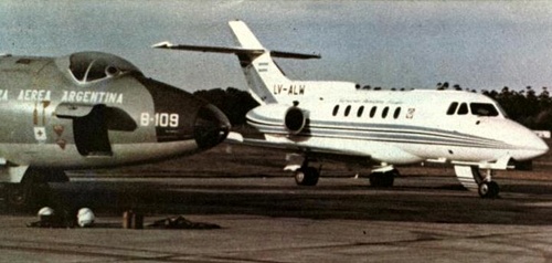 2 lear jet y canberra